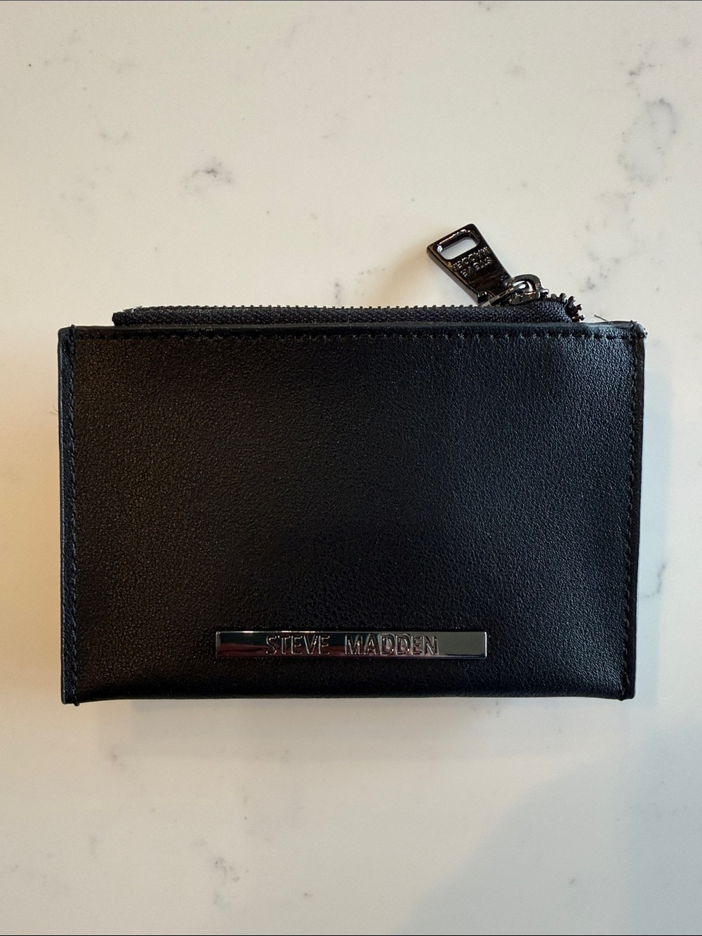 Steve Madden Black Minimal Zip Card Holder